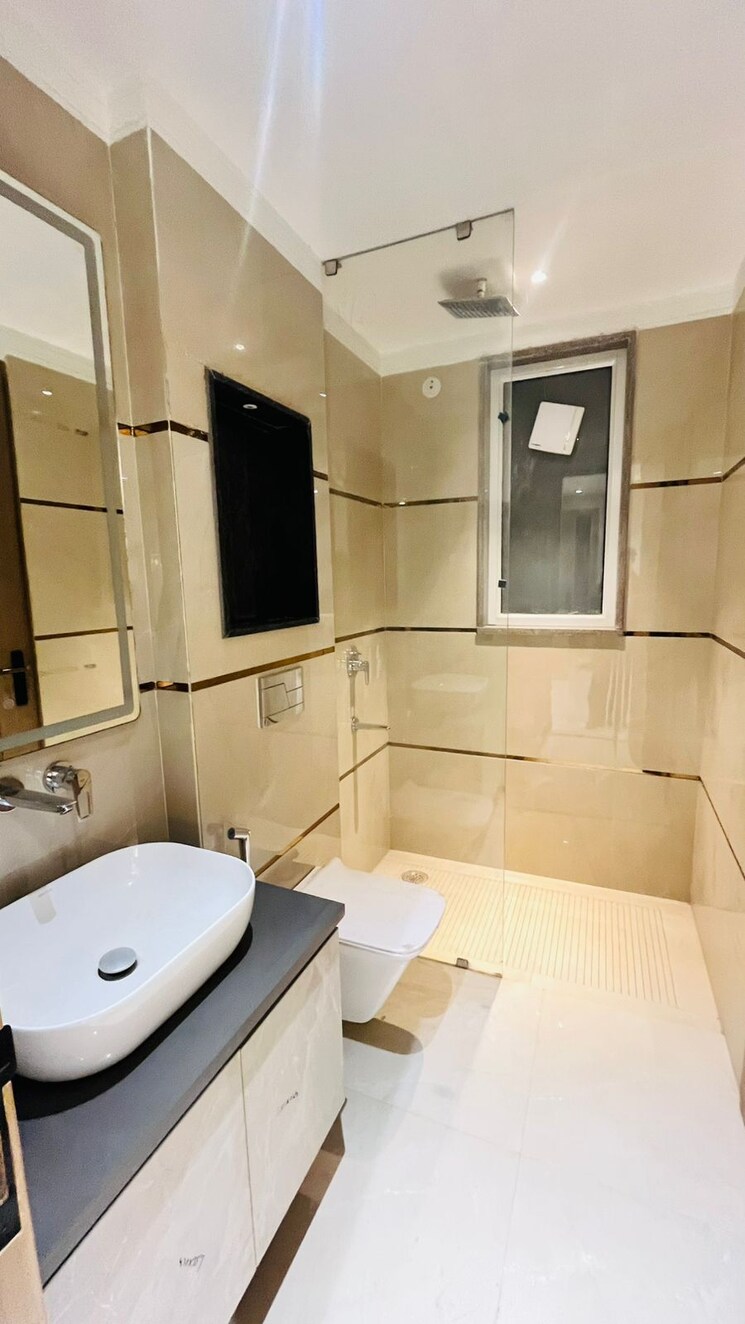 Bathroom, ansal-esencia-amara-villas 4 Bedroom 350 Sq.Ft. Builder Floor In Sector 67 Gurgaon 9570278