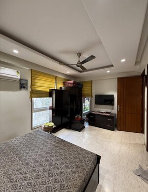 Master Bedroom in 3 BHK Builder Floor at Greater Kailash I – for Rent