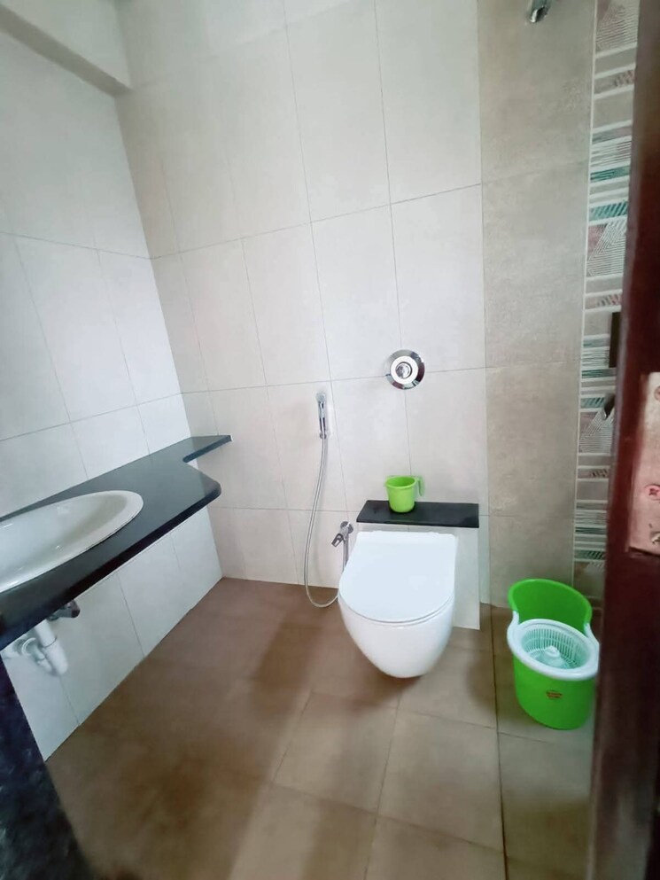 Attached Bathroom, yashwin-supernova 3 Bedroom 940 Sq.Ft. Apartment In Wakad Pune 9570306