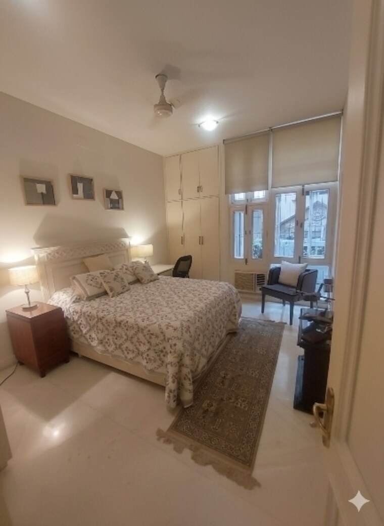 Master Bedroom, greater kailash i 4 Bedroom 4000 Sq.Ft. Builder Floor In Greater Kailash I Delhi 9570316