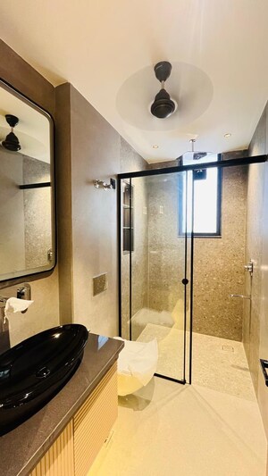 Bathroom in 3 BHK Builder Floor at BPTP Green Oaks, Sector 70a – for Sale