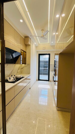 Kitchen in 4 BHK Builder Floor at Mahira Bazaar 63A, Sector 63a – for Sale