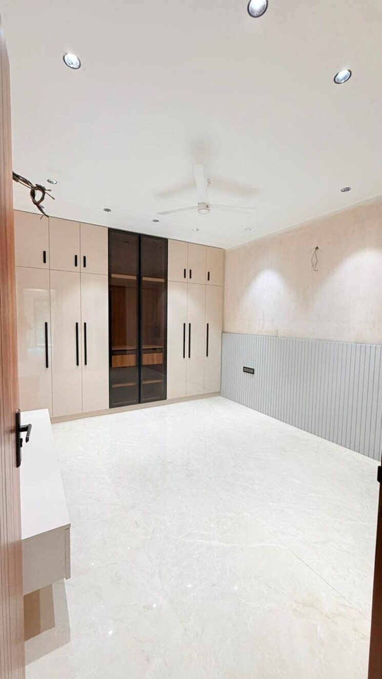 Room, anant-raj-ashok-estate 3 Bedroom 270 Sq.Ft. Builder Floor In Sector 63a Gurgaon 9570326