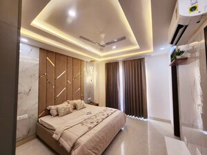 Bedroom in 4 BHK Builder Floor at BPTP Green Oaks, Sector 70a – for Sale