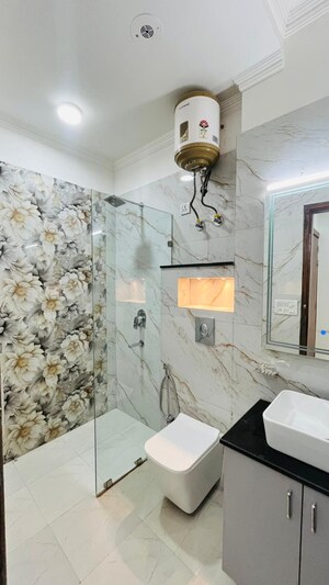 Bathroom in 4 BHK Builder Floor at Ansal Esencia - Amara Villas, Sector 67 – for Sale