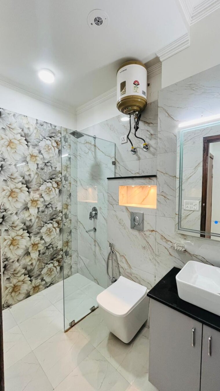 Bathroom, ansal-esencia-amara-villas 4 Bedroom 300 Sq.Ft. Builder Floor In Sector 67 Gurgaon 9570336