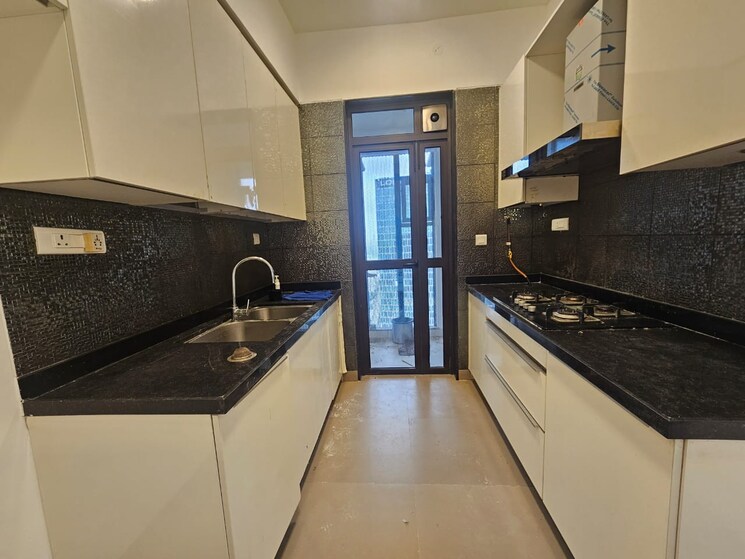 Kitchen, lodha-the-park 2 Bedroom 857 Sq.Ft. Apartment In Worli Mumbai 9570343