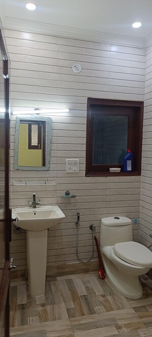 2 BHK Builder Floor For Rent in Lajpat Nagar ii