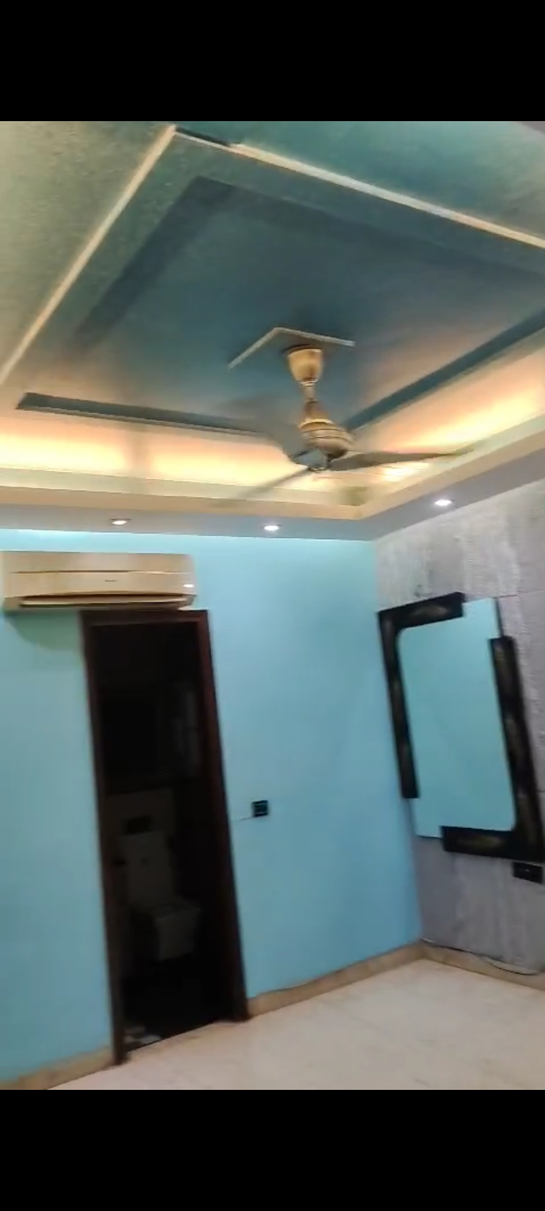 3 BHK + Servant Room Builder Floor For Sale in Saraswati Vihar