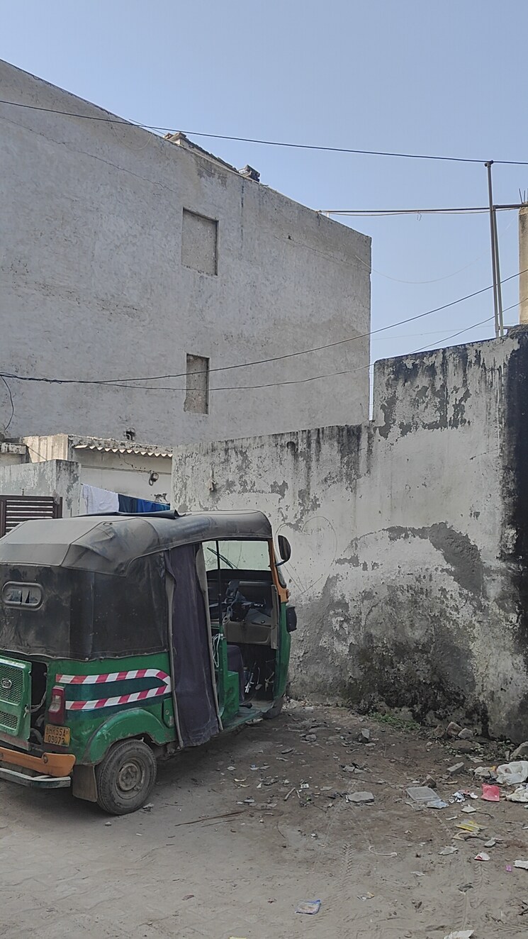 Exterior View, dharam-flats  120 Sq.Yd. Plot In Palam Vihar Extension Gurgaon 9570369