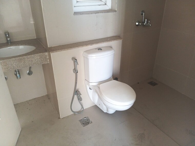Bathroom, royal-residency-gurgaon 3 Bedroom 2250 Sq.Ft. Apartment In Sector 45 Gurgaon 9570378