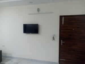 Room in 3 BHK Apartment at San Marino Apartment, Sector 45 – for Rent