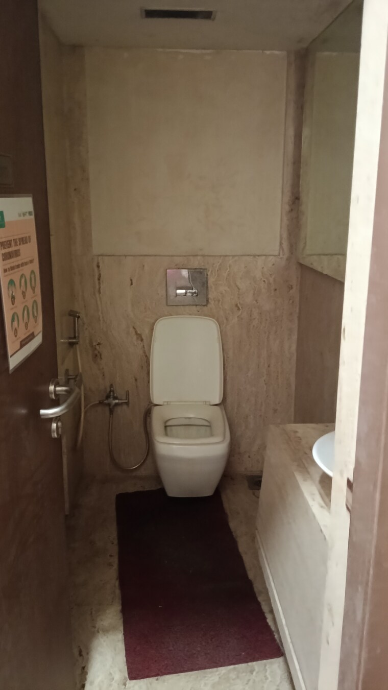 Bathroom, mathuradas-mills-estate Commercial Office Space 3000 Sq.Ft. In Lower Parel Mumbai 9570381