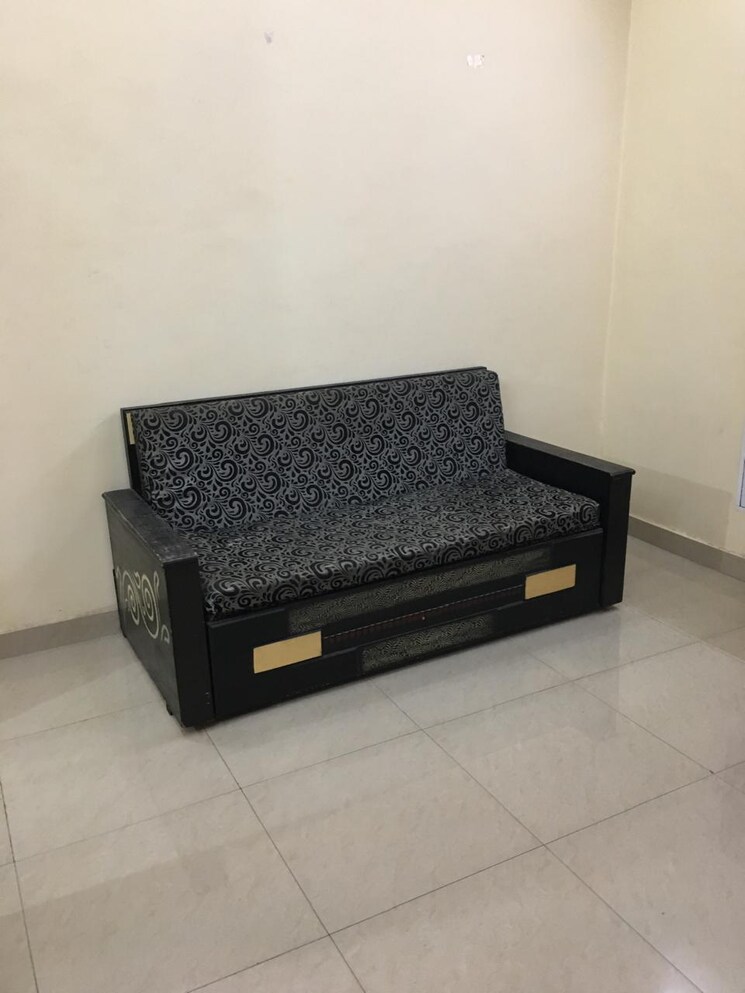 Bedroom, palam-vihar-residents-association 1.5 Bedroom 1100 Sq.Ft. Builder Floor In Palam Vihar Gurgaon 9570396