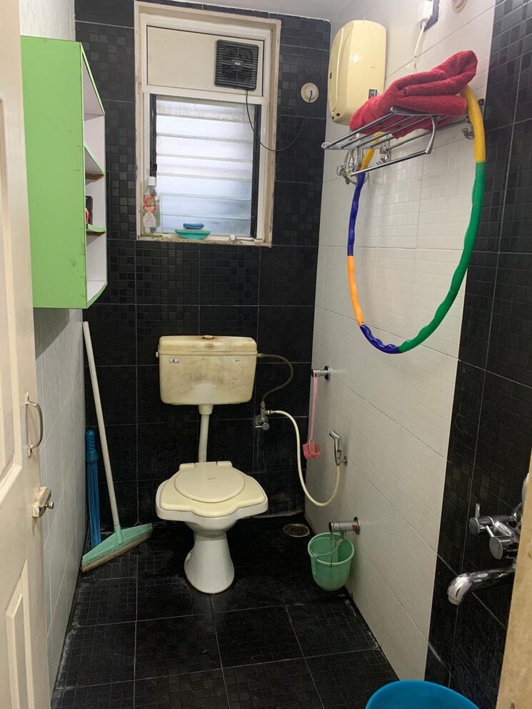 Master Bedroom, vijay-nagari-chs 2 Bedroom 700 Sq.Ft. Apartment In Vijay Nagari Thane 9570407