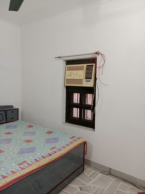 1.5 BHK Builder Floor For Rent in Sector 13