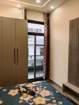 Bedroom in 2.5 BHK Builder Floor at Sector 18 – for Rent