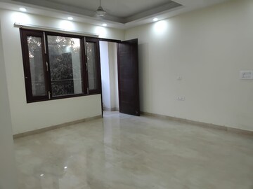 Room in 2 BHK Builder Floor at Hauz Khas – for Rent