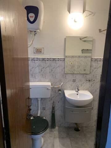  Pg For Rent in Vineet Khand