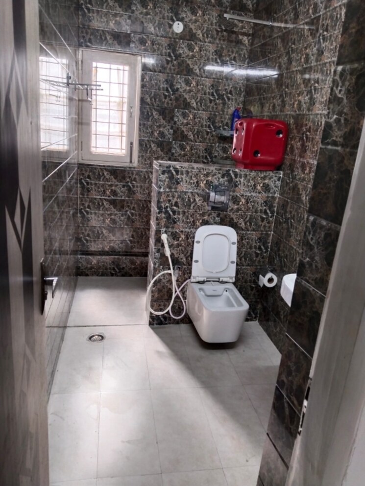 Bathroom, rwa-apartments-sector-30 1 RK 350 Sq.Ft. Independent House In Sector 30 Noida 9570518