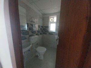 Bathroom in 3 BHK Apartment at Signature Global Golf Greens, Sector 79 – for Rent