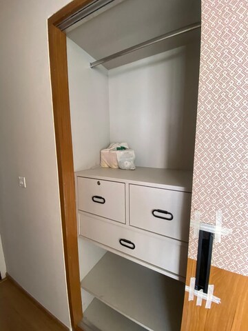 Furnished Amenities in 2 BHK Apartment at Indiabulls One Indiabulls, Pokhran Road No Two – for Rent