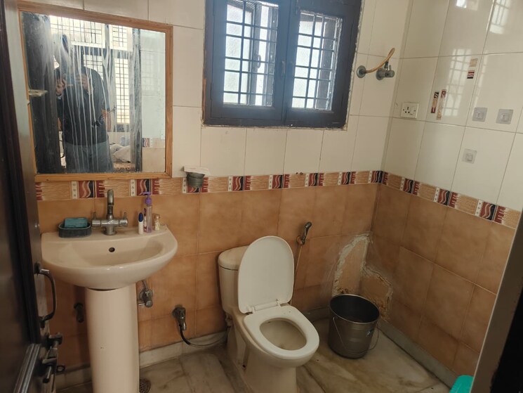 Bathroom, sector 23a 6+ Bedroom 342 Sq.Ft. Independent House In Sector 23a Gurgaon 9570555