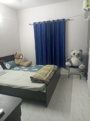  Pg For Rent in Vineet Khand