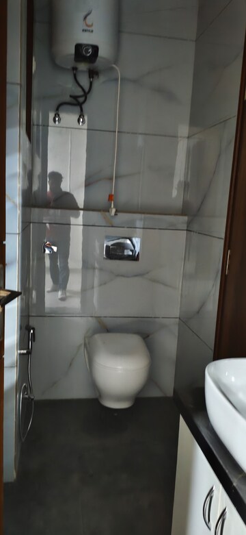 Bathroom in 3 BHK Builder Floor at BPTP District 3, Sector 85 – for Sale