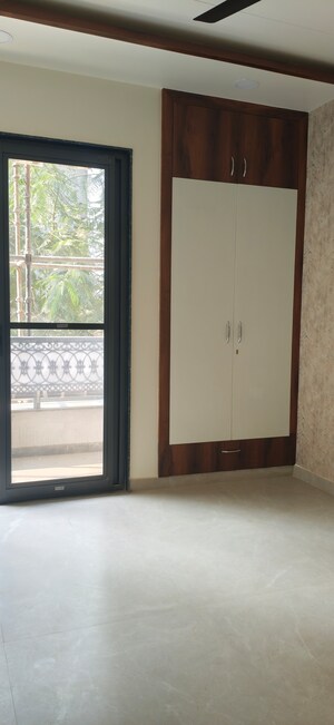 Room in 3 BHK Builder Floor at BPTP District 3, Sector 85 – for Sale