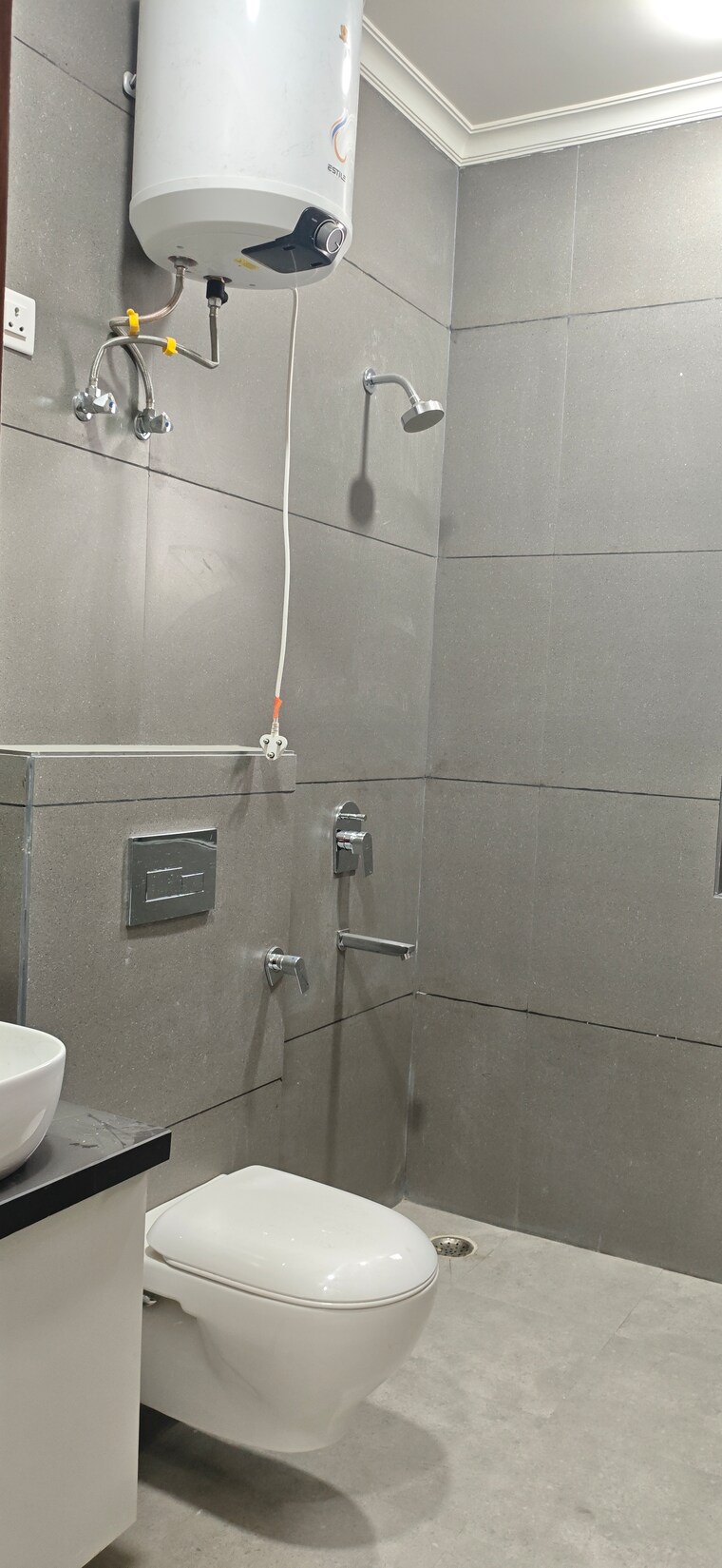 Bathroom, bptp-district-3 3 Bedroom 180 Sq.Yd. Builder Floor In Sector 85 Faridabad 9570557