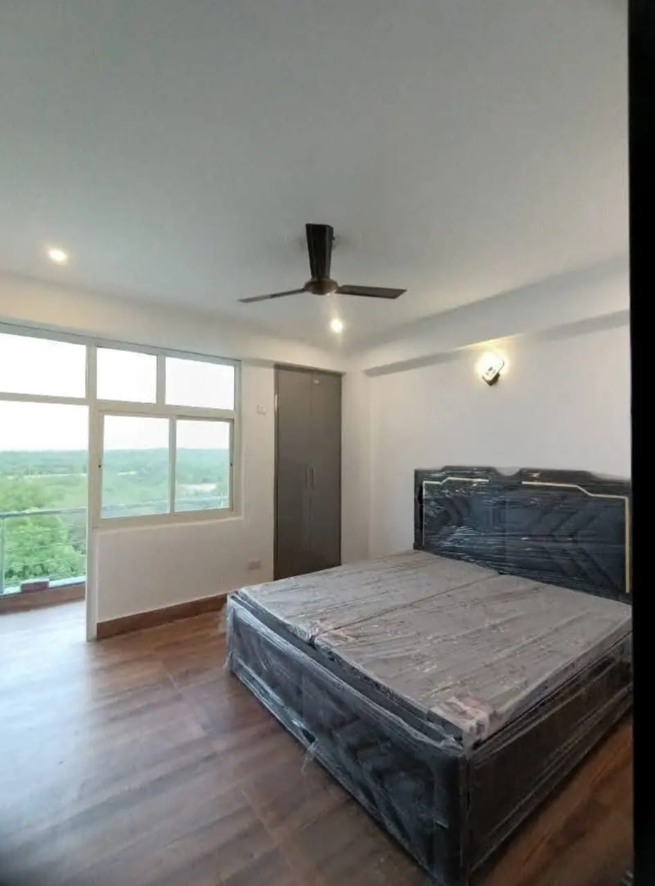 1 BHK + Study Room Builder Floor For Rent in Saket