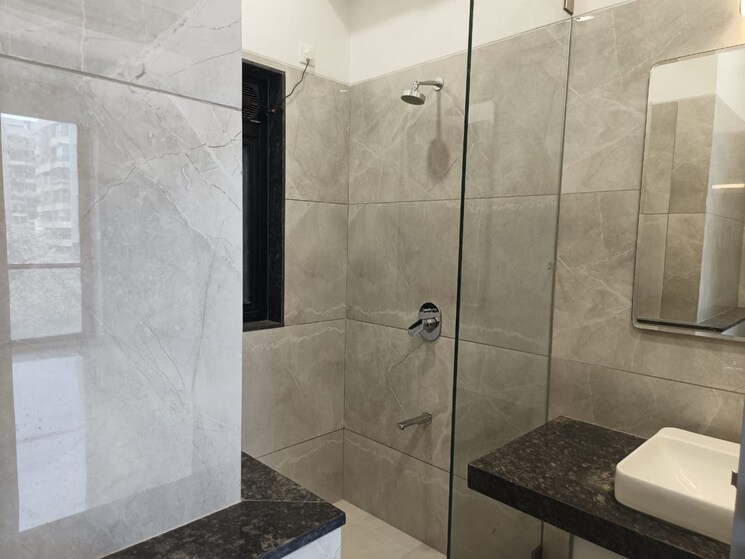 Bathroom, khar west 3 Bedroom 1286 Sq.Ft. Apartment In Khar West Mumbai 9570594