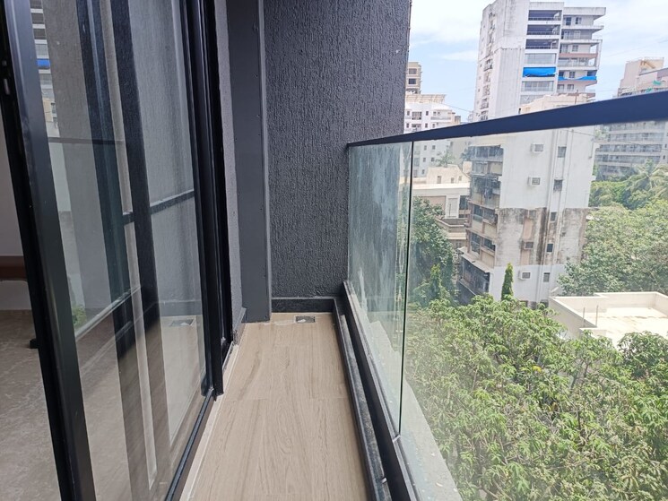 Balcony, khar west 3 Bedroom 1286 Sq.Ft. Apartment In Khar West Mumbai 9570594