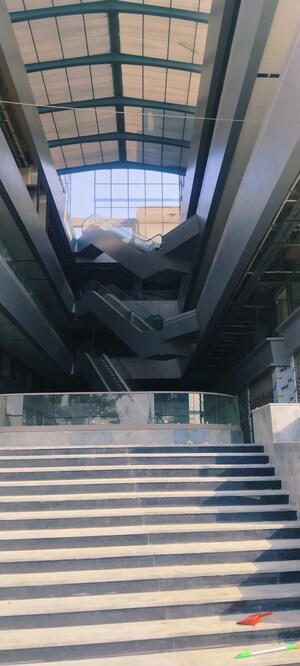  Shop – Exterior View View at SKA Arcadia, Wave City - for Sale