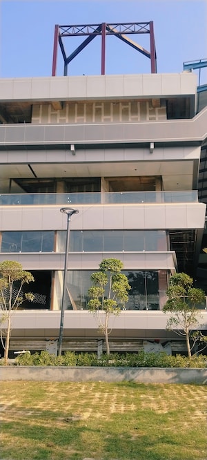  Shop – Exterior View View at SKA Arcadia, Wave City - for Sale