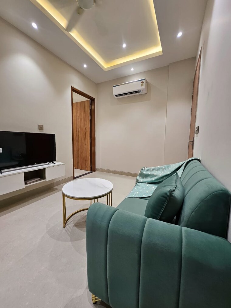 Team Area, sector 52 1 Bedroom 150 Sq.Yd. Builder Floor In Sector 52 Gurgaon 9570663