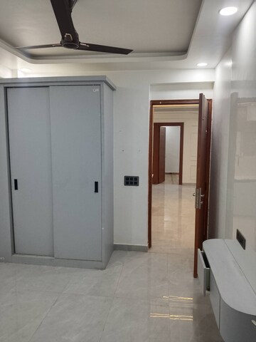 Building Lobby in 3 BHK Builder Floor at Sector 104 – for Rent