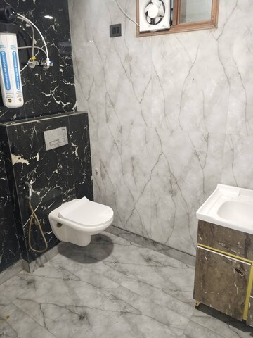 Bathroom in 3 BHK Builder Floor at Sector 104 – for Rent