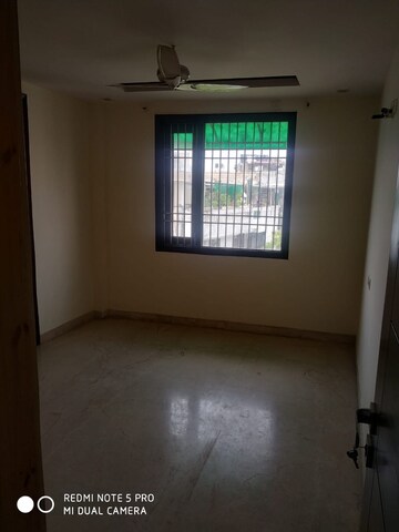 Room in 3 BHK Builder Floor at Lajpat Nagar Iii – for Sale