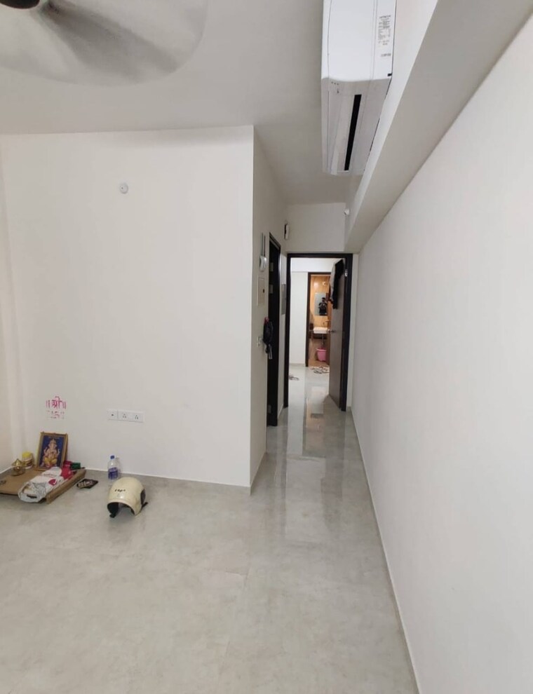 Room, lodha-amara 1 Bedroom 550 Sq.Ft. Apartment In Kolshet Road Thane 9570694