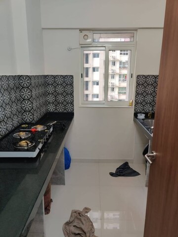 Furnished Amenities in 1 BHK Apartment at Lodha Amara, Kolshet Road – for Sale