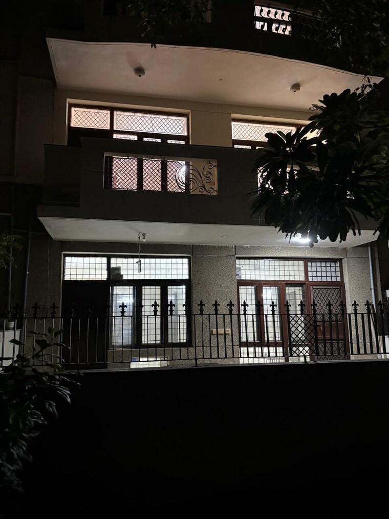 Exterior View, sector 54 3 Bedroom 250 Sq.Yd. Apartment In Sector 54 Gurgaon 9570743
