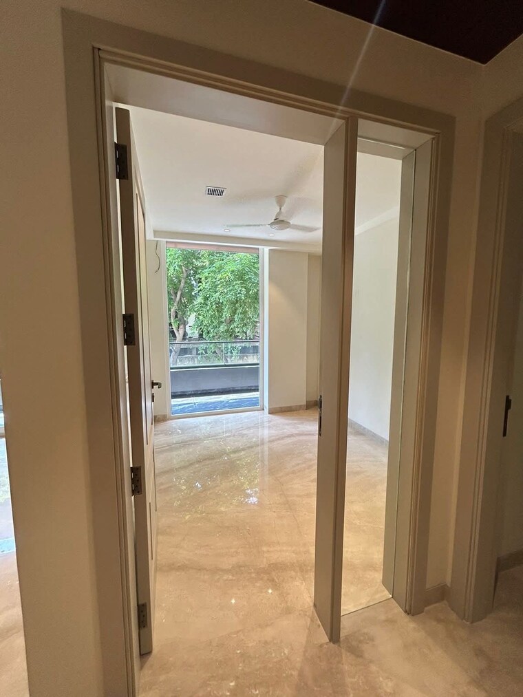 Room, dlf-city-phase-iv 3.5 Bedroom 270 Sq.Yd. Builder Floor In Dlf Phase iv Gurgaon 9570756