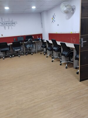 Team Area in  Office Space in IT/SEZ at Sector 10 – for Rent