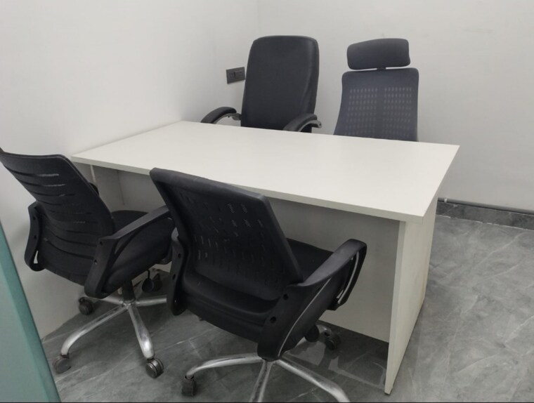 Team Area, sector 11 Commercial Office Space in IT/SEZ 800 Sq.Ft. In Sector 11 Noida 9570765