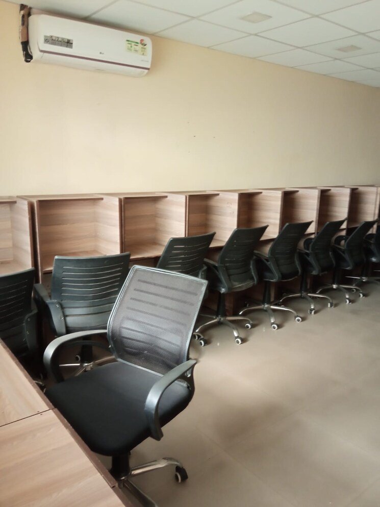 Team Area, haware-infotech-park Commercial Office Space 530 Sq.Ft. In Vashi Sector 30a Navi Mumbai 9570845