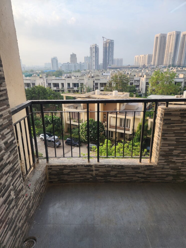 Balcony, ss-linden 4 Bedroom 2741 Sq.Ft. Apartment In Sector 84 Gurgaon 9570877