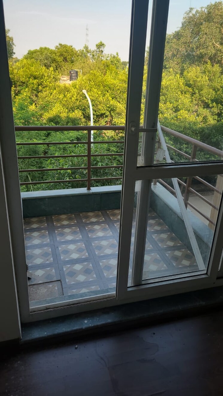 Balcony, bptp-parkland-pride 3 Bedroom 1170 Sq.Ft. Apartment In Sector 77 Faridabad 9570908