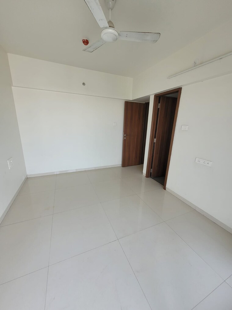 Room, rucha-stature 3 Bedroom 975 Sq.Ft. Apartment In Dhayari Pune 9570925